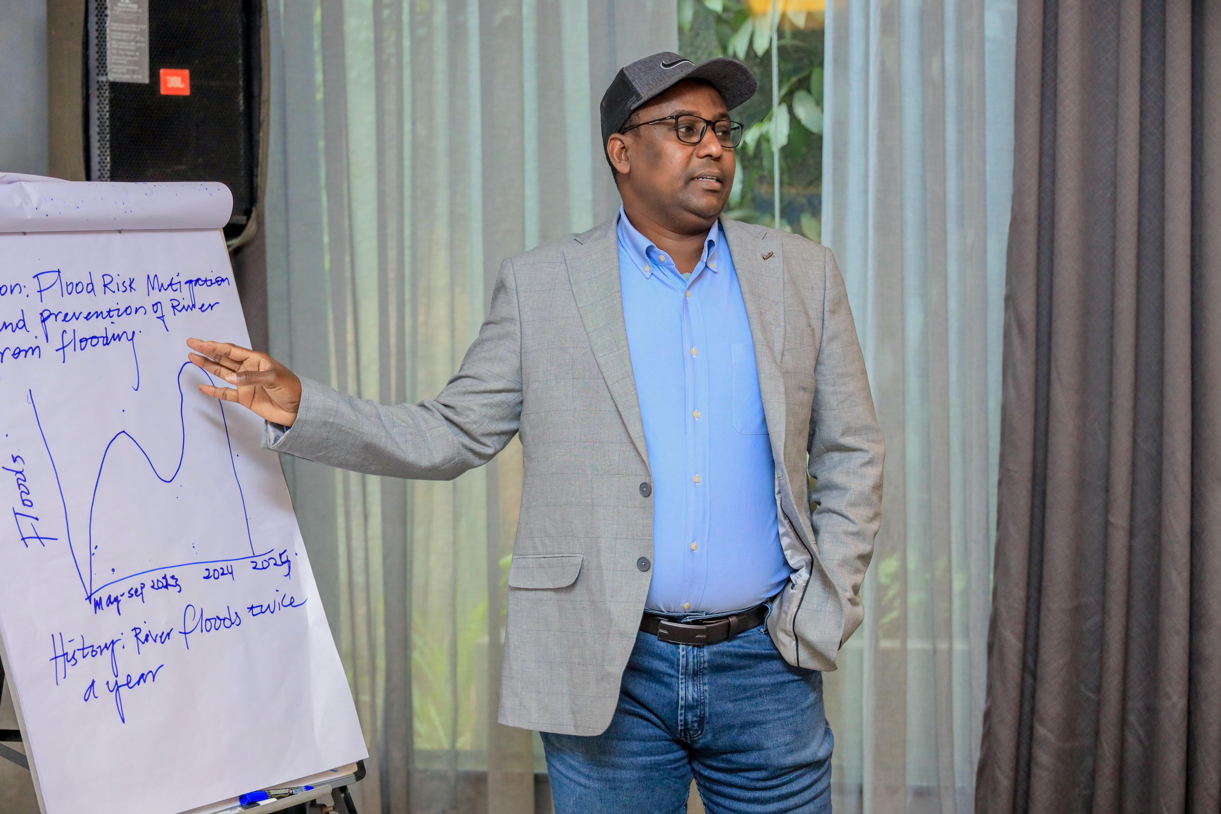 Agaasimaha Guud ee Wasaaradda Arrimaha Gudaha iyo Dowladaha Hoose ee Hirshabelle ayaa ka qeyb galay tababar ka dhacay Magaalada Naorobi Taariikhda markii ay aheyd 22 ilaa 27 September 2025