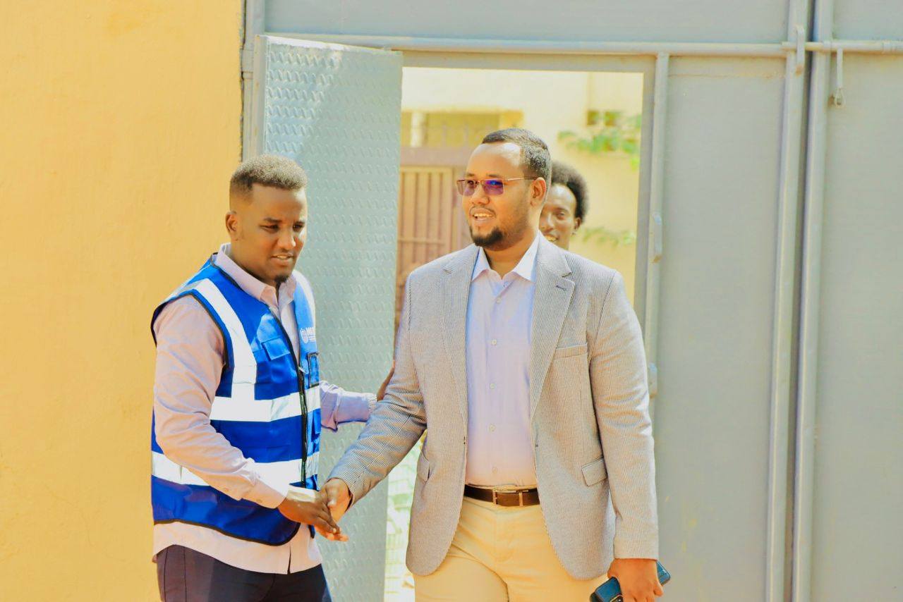 Wasiir-ku-xigeenka Wasaaradda Arrimaha Gudaha iyo Dowladaha Hoose ee Hirshabelle, Mudane Liibaan Cabdirahmaan Ali ayaa maanta booqasho shaqo ku tagay xarunta Hay’adda NIRA ee degmada Buuloburte.